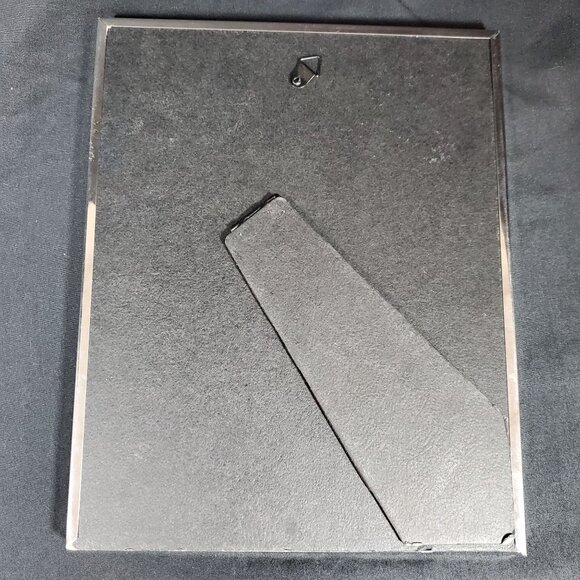 VTG Frameworks Silver Beaded Edge Picture Frame 8x10 Metallic Photo Frame - Picture 6 of 10